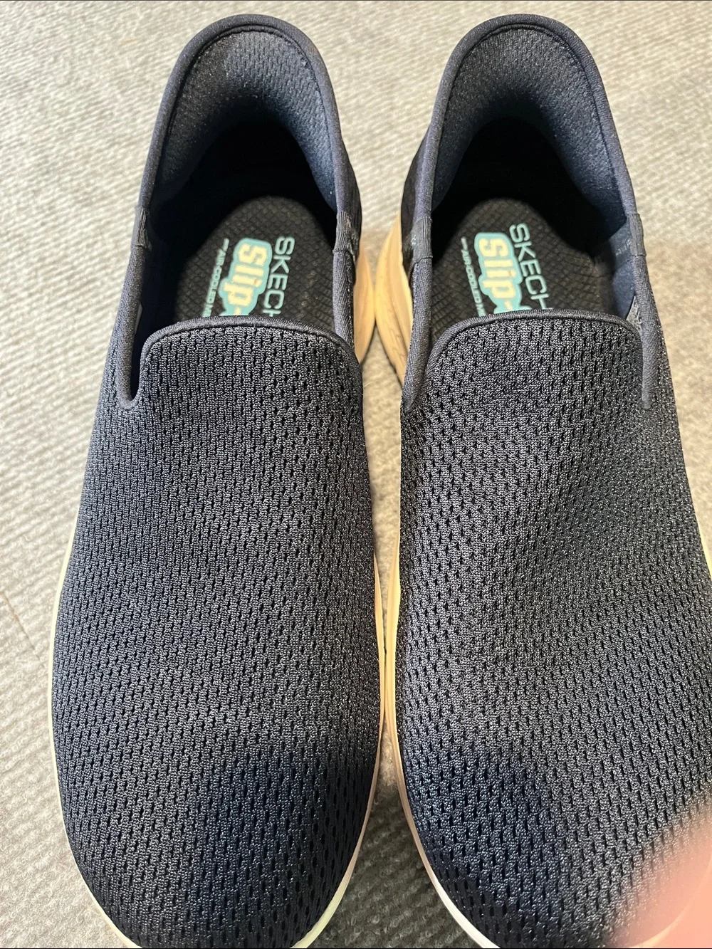 Skechers Slip-On Woman’s Navy Knit Casual Sneakers